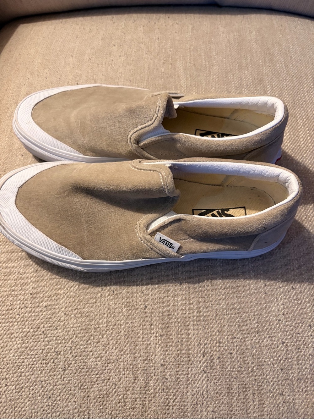 Vans Classic Slip-On Pig Suede Tan Beige Sneakers Women’s 7.5 Men’s 6